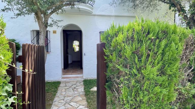 Pleasant house with terrace, barbeque & pool | Pet-friendly — photo 5