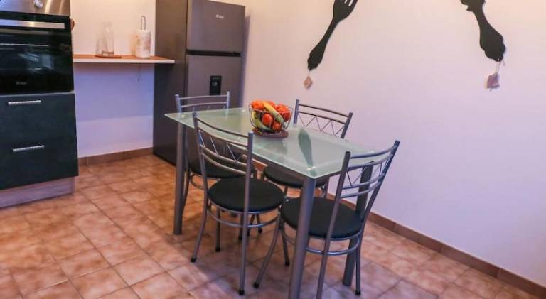 Rental apartment with 1 room for 4 persons — photo 4