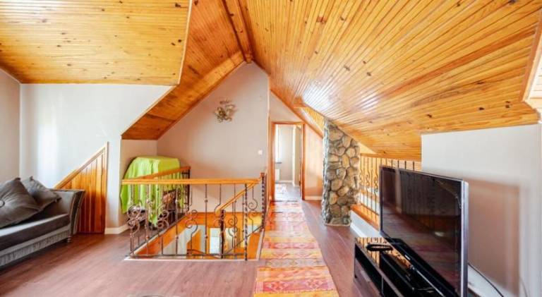 Fully equipped big villa with private pool, barbecue & yard | Suitable for remote work | Dogs allowed — photo 2