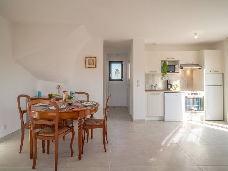 Beautiful vacation home with terrace | Next to the beach | Pets are welcome — photo 5