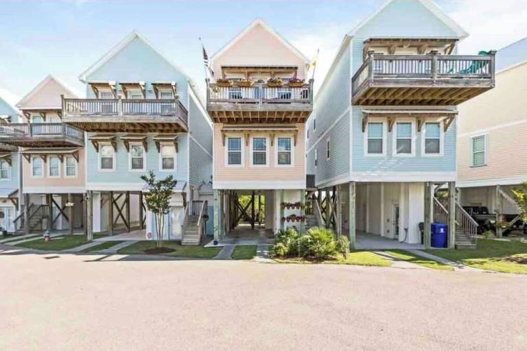 House Surf City