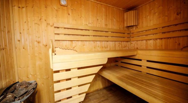 Serviced apartment with terrace, garden & sauna — photo 4