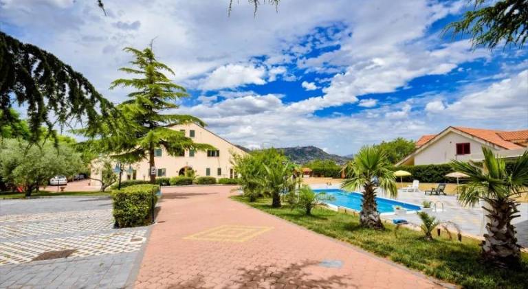 Villa with pool in Enna