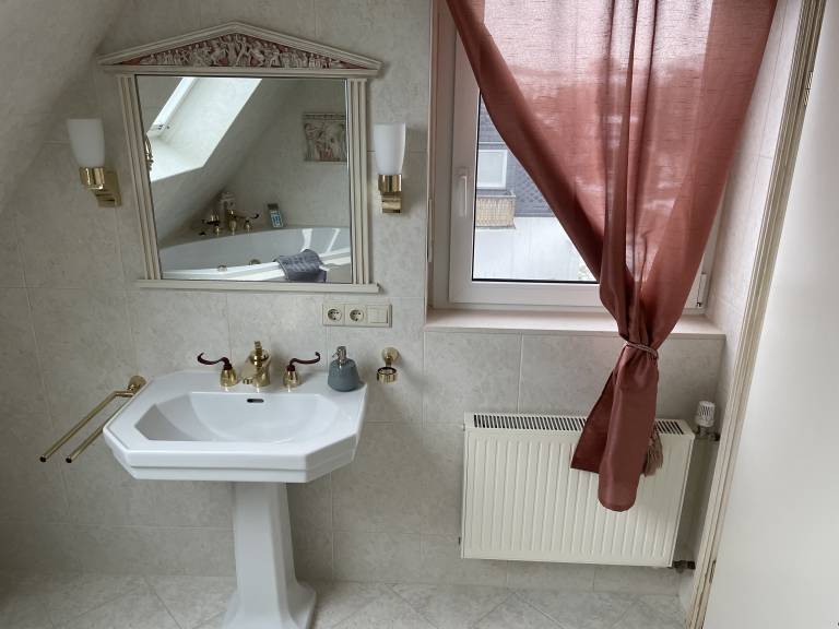 Children-friendly vacation home with sauna, garden & jacuzzi | Mountain view | Dogs allowed — photo 3