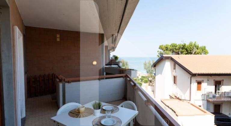 Holiday apartment with terrace — photo 3