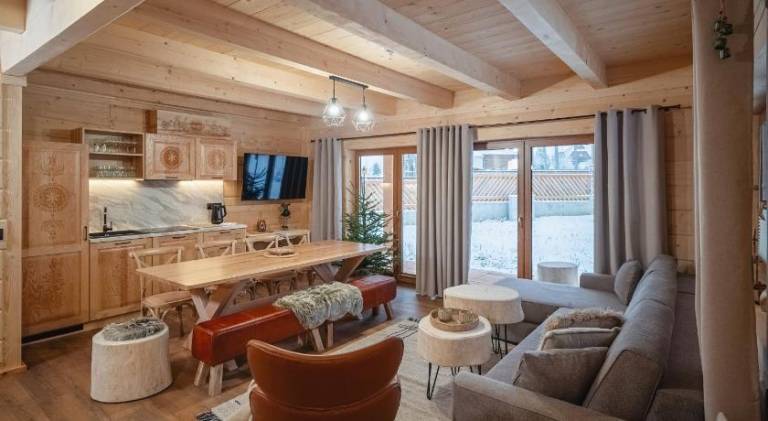 Apartment with sauna & yard — photo 2