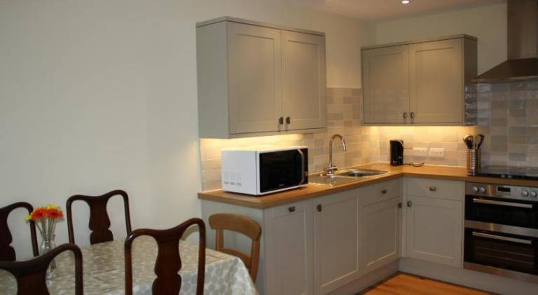 House with 2 rooms for 4 persons — photo 3