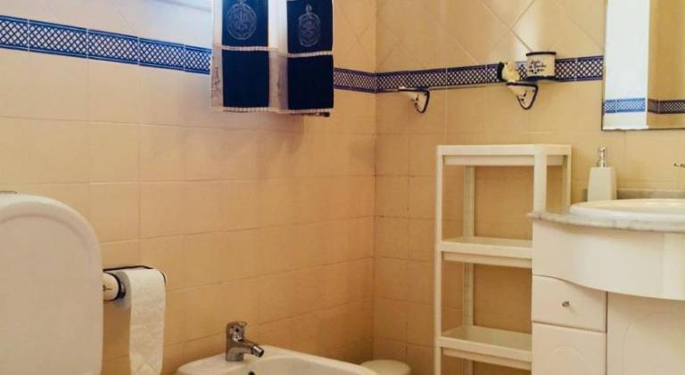 Fully equipped charming apartment with patio, yard & grill | Dogs allowed — photo 2