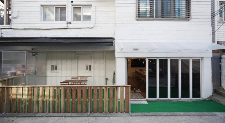 Holiday apartment with patio — photo 3