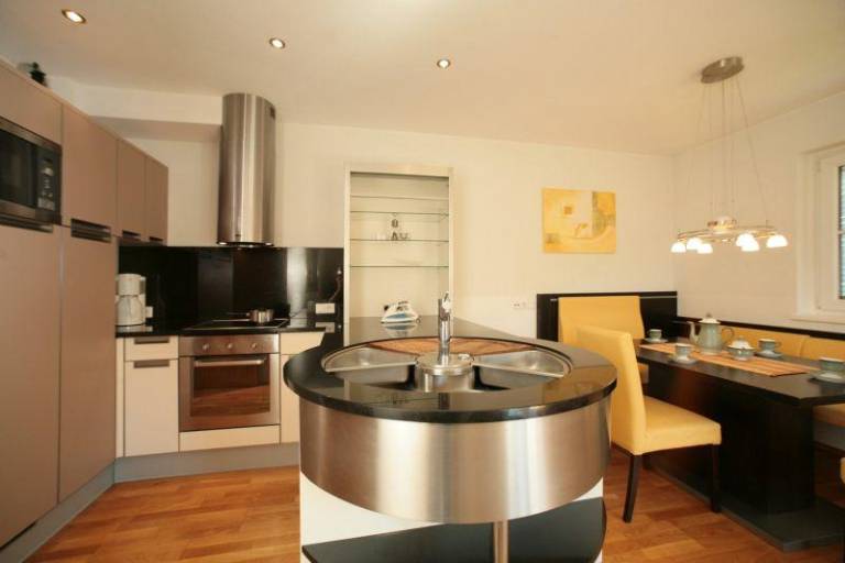 Holiday apartment with terrace — photo 4