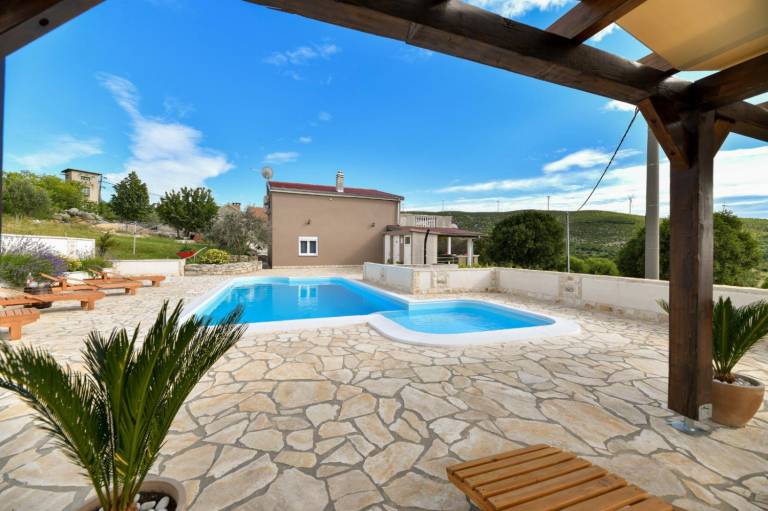 Vila Obrovac