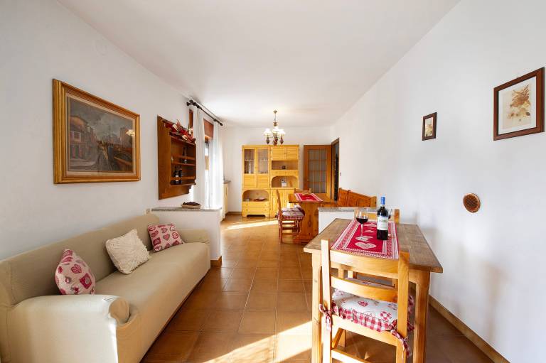 Maison Lorent Apartment with Mountain View, Balcony and Wi-Fi — photo 4
