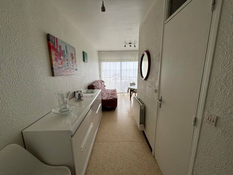 Studio with 1 room for 4 persons — photo 4