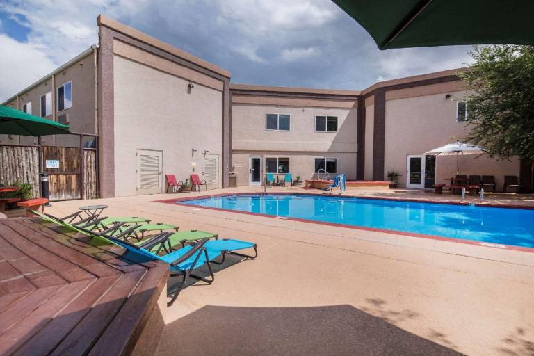 Quality Inn Alpine — photo 4
