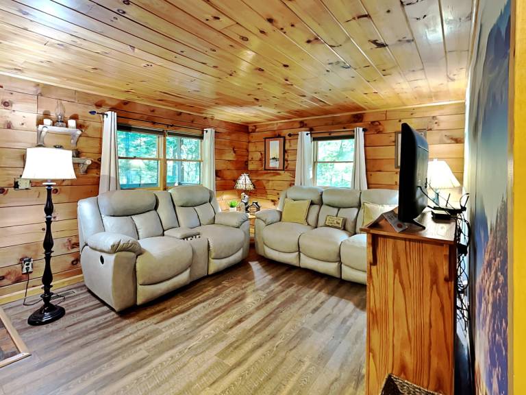 Cozy Cabin — photo 4