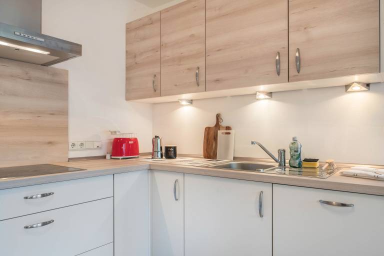 Apartment "Vorderschöneck 2" with Mountain View, Shared Garden & Wi-Fi — photo 4