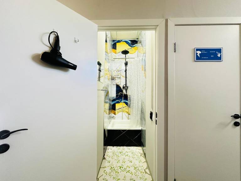Center Capsule Hostel — photo 4