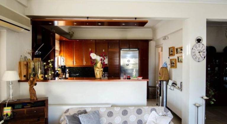 Apartment with terrace — photo 4