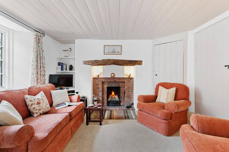 Family-friendly wonderful cottage with yard | Water view | Pet-friendly — photo 4