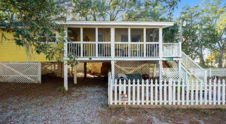 House with 2 rooms for 7 persons in Gulf Shores, AL