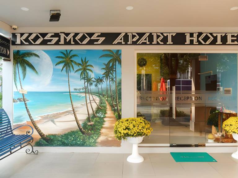 Kosmos Apart Hotel Phu Quoc - Night market & Walkin to beach — photo 4