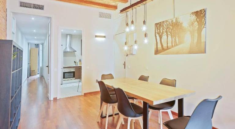 Fully equipped apartment | Next to Casa Milà | Pets are welcome — photo 2