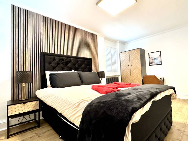 Apartment  West Norwood