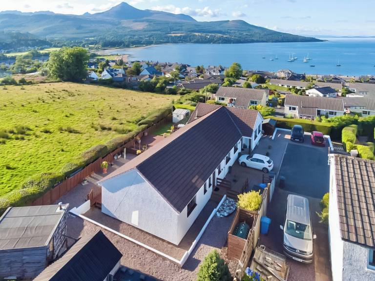 Cottage Brodick
