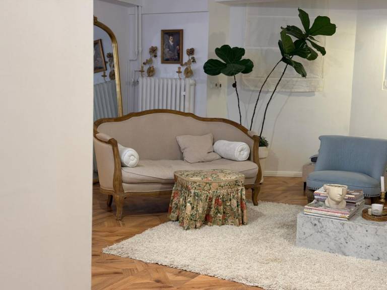 Apartment with terrace — photo 3