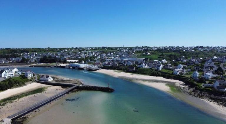 Big vacation home | Next to the beach | Pet-friendly in Audierne