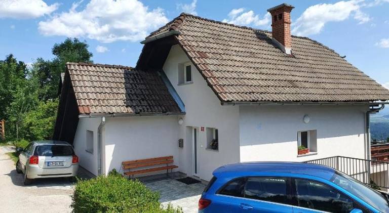 hiša  Gora pri Komendi