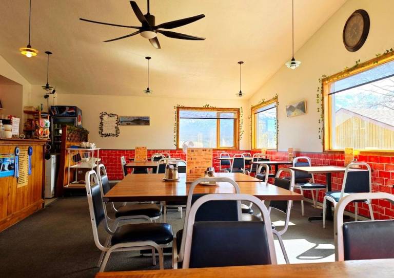 Cozy Corner Motel & Restaurant — photo 4