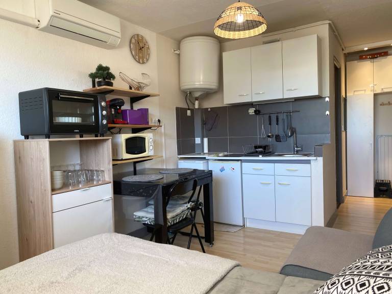 Studio with 1 room for 2 persons — photo 4
