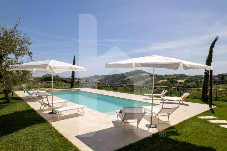 Villa with garden & private pool — photo 5