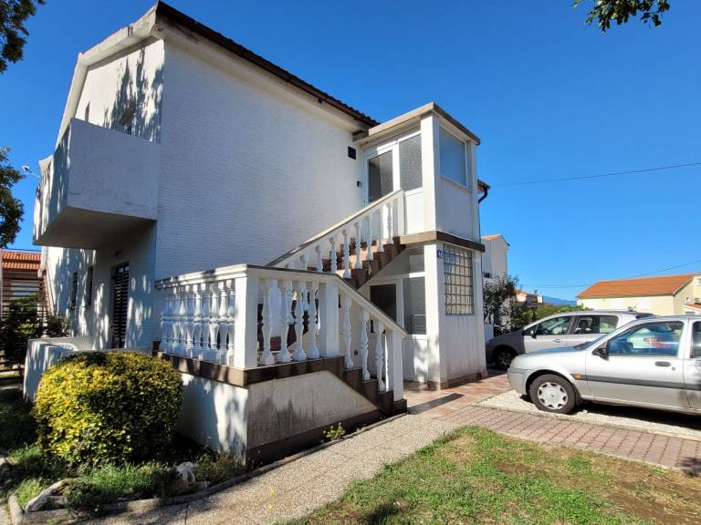 Rental apartment with terrace & BBQ — photo 3