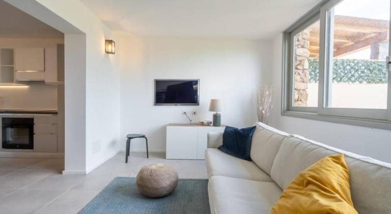 Fully equipped beautiful apartment with yard | Pets are welcome in Olbia
