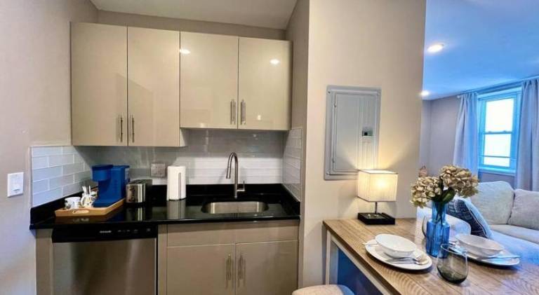 403 Luxury and Comfy King bed in Central city of phily — photo 3