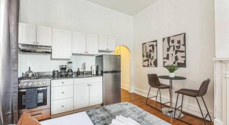 Apartment | Near Liberty Place — photo 3