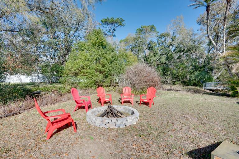 7 Mi to Busch Gardens! Family & Pet-Friendly Home — photo 5