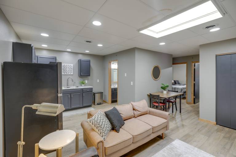 Modern Yankton Apartment Near Riverside Park! — photo 4