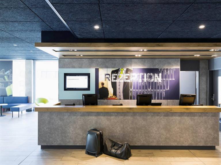 Ibis Budget Zurich Airport — photo 4