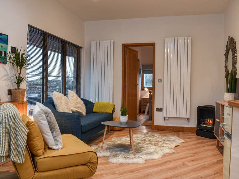 Cottage with garden & barbeque in Stafford