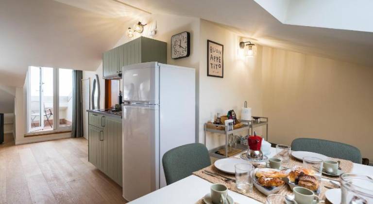 Apartment with 1 room for 4 persons — photo 3