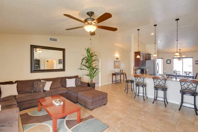 Pool, Hot Tub & Mtn Views: Lake Havasu City Home! — photo 4