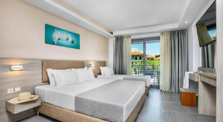 Serviced apartment with garden & patio | Beach nearby | Pet-friendly — photo 2