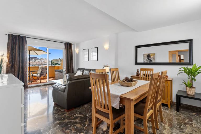 Fully equipped rental apartment with pool, terrace & garden | Sea view | Next to the beach | Pet-friendly — photo 5