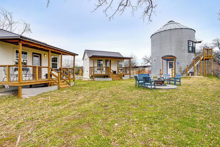 Cabin  Granbury