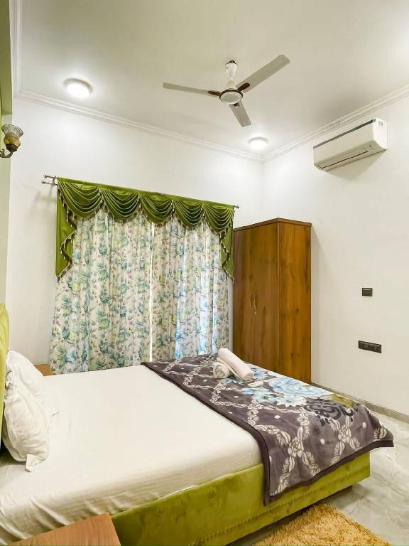 Villa with 4 rooms for 16 persons — photo 2