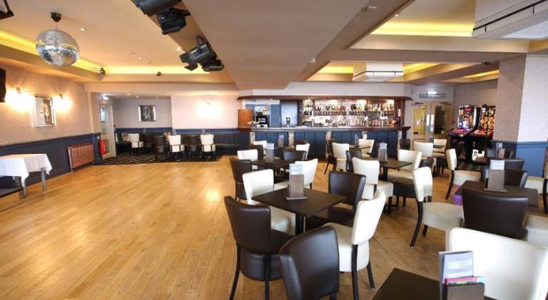 Tiffanys Hotel — photo 5