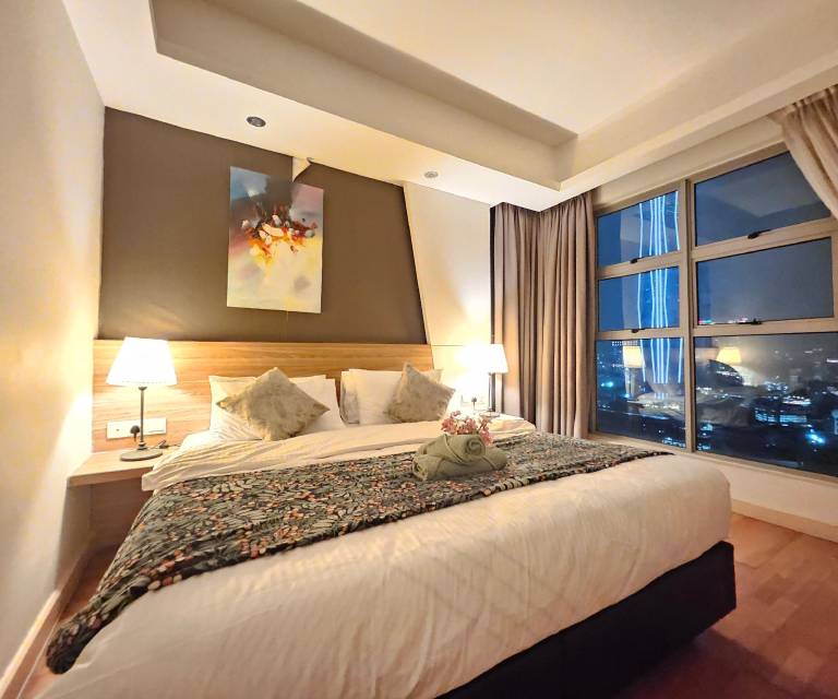 Ample rental apartment with sauna, terrace & BBQ | Near Petaling Street | Good for workation | Dogs allowed — photo 2